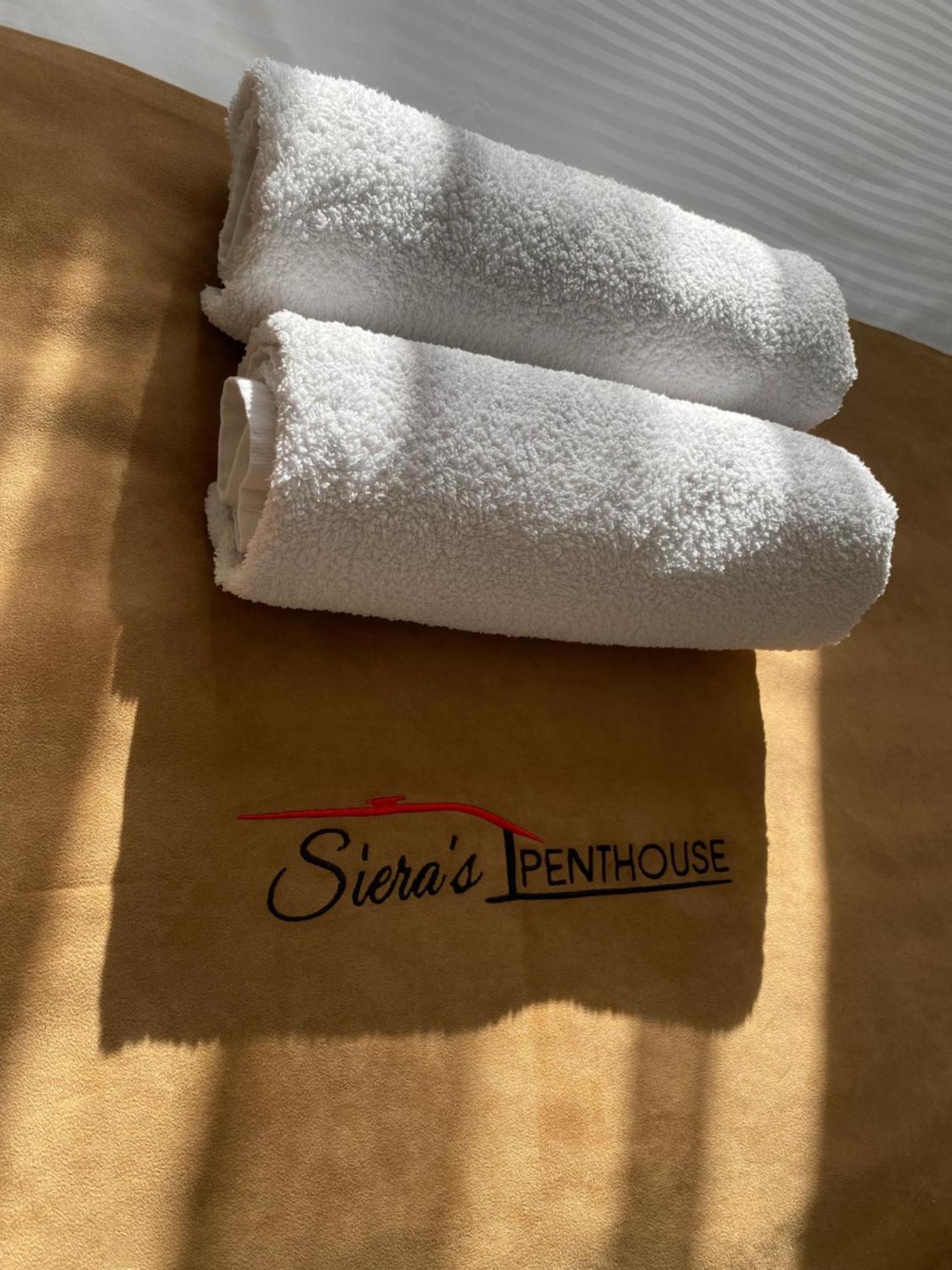 Siera'S Penthouse Daire Priştine Dış mekan fotoğraf